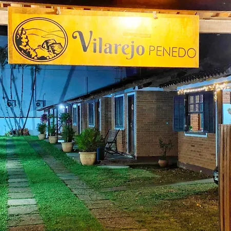 Vilarejo Penedo Chales-3